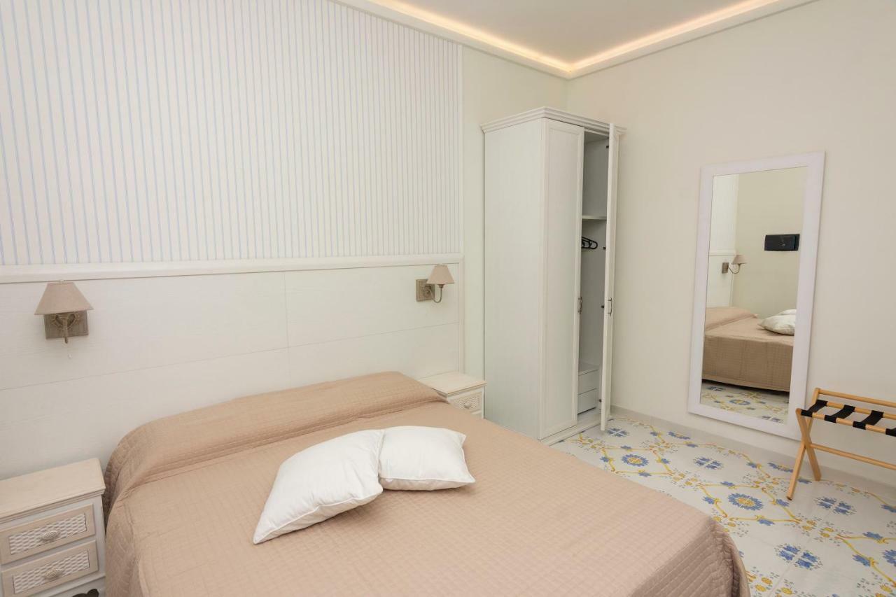 Ambra Sorrento Suites Short Rent Dış mekan fotoğraf