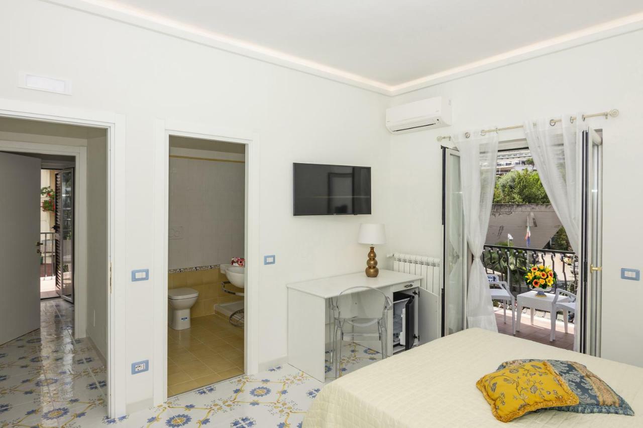 Ambra Sorrento Suites Short Rent Dış mekan fotoğraf